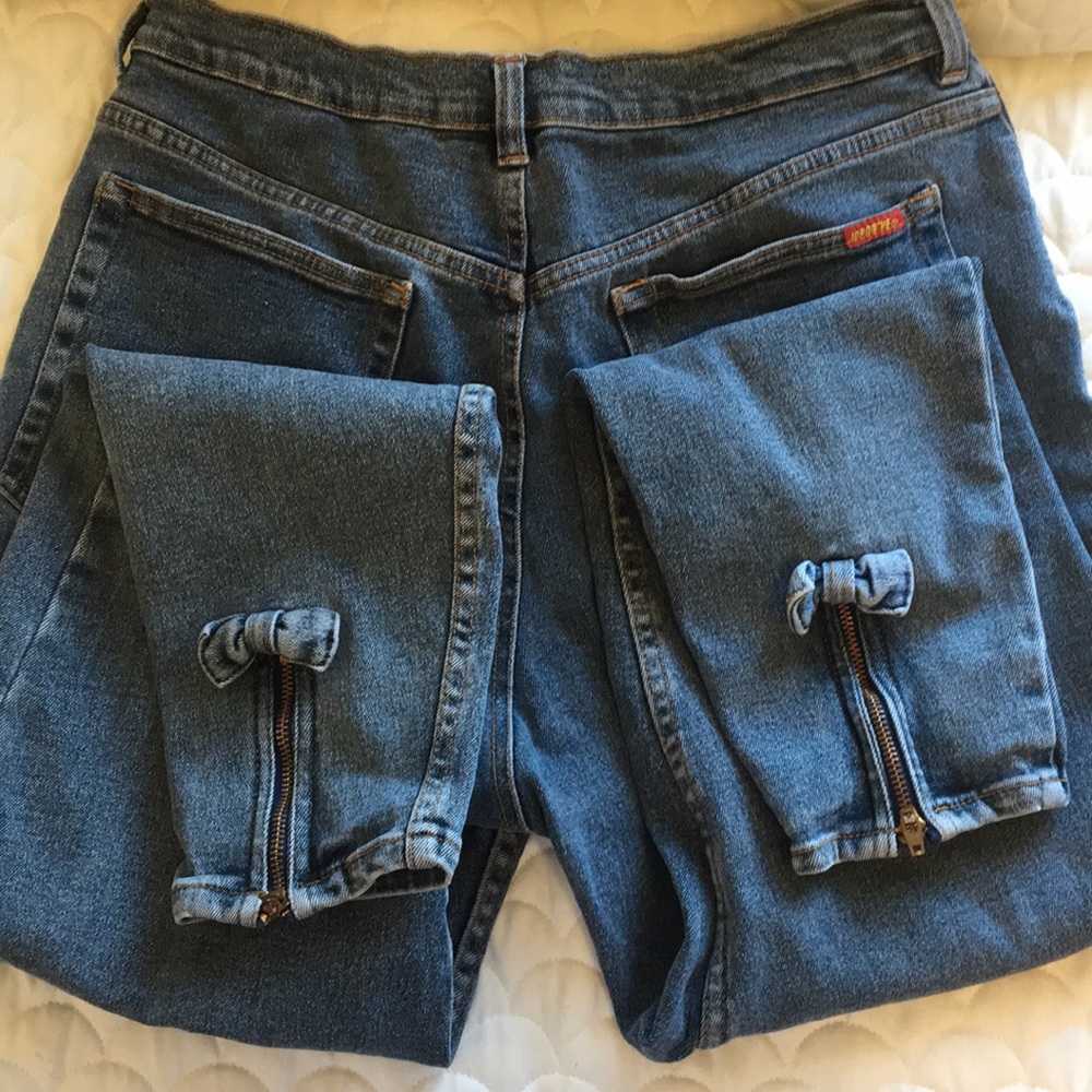Vintage Jordache Denim Bow Zipper Details